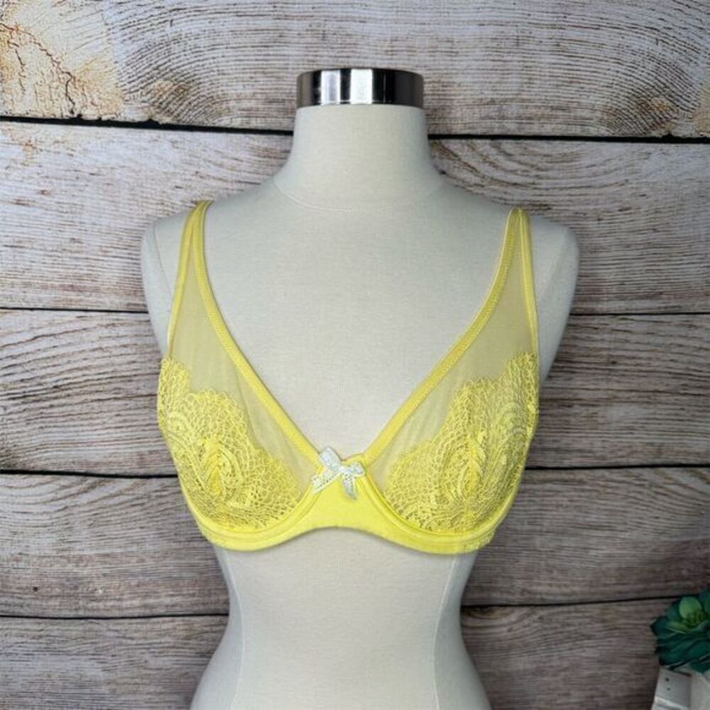Victoria's Secret Women's T-Shirt Bra 34C Yellow Lace Bow‎ Detail